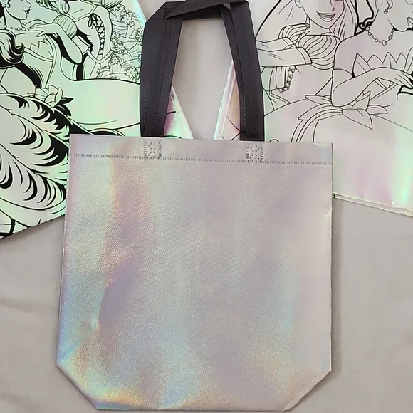 Set of Disney Princess Reusable Totes  with a Bonus Silver Tote - Picture 5 of 16